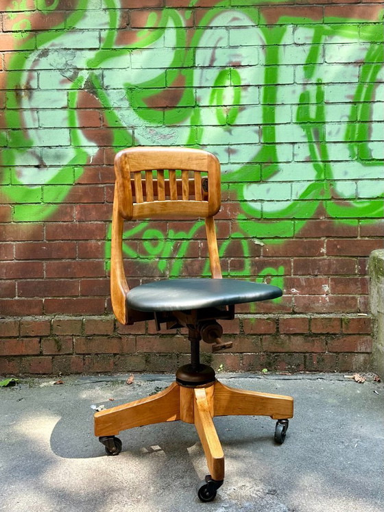 Sedia da architetto vintage proveniente dagli Stati Uniti | Anni '20/'30 – Sedie girevoli, Leather (photo 5 of 6)