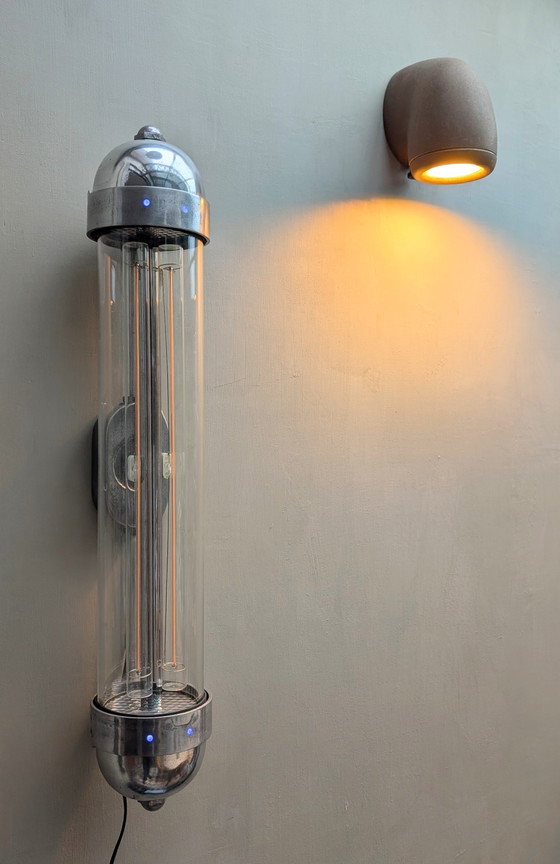 Philips Hellux Aplique Modificado. – Glass, Metal (photo 2 of 11)