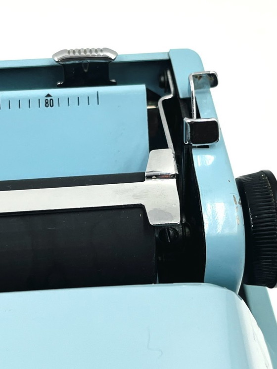 Remington Holiday Portable Typewriter, Decorative Objects, Metal, Plastic, Blue, Vintage (photo 12 of 15)