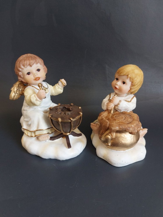 Image 1 of Figurines Seneca en polystone fabriquées à la main