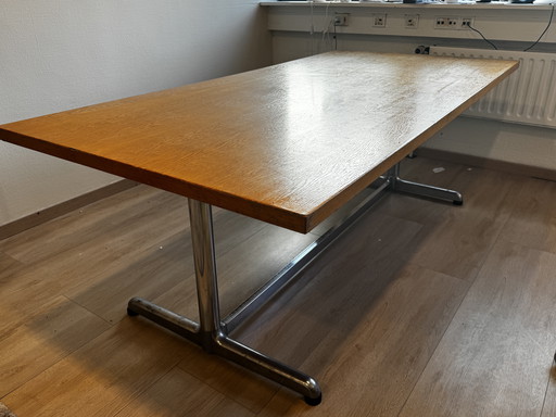 Castelli table