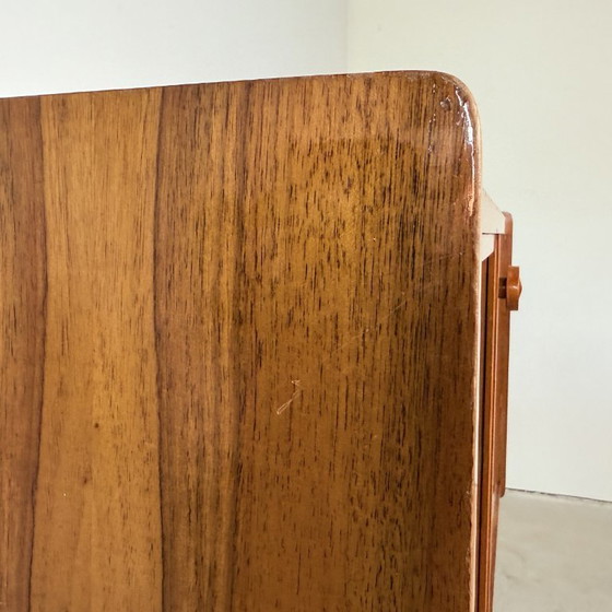 Image 1 of Vintage sideboard/television cabinet high gloss walnut, Bilea