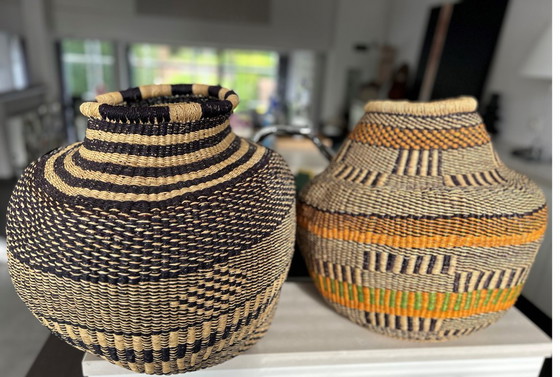 Image 1 of Handwoven basket / vase – from a cooperative in Africa