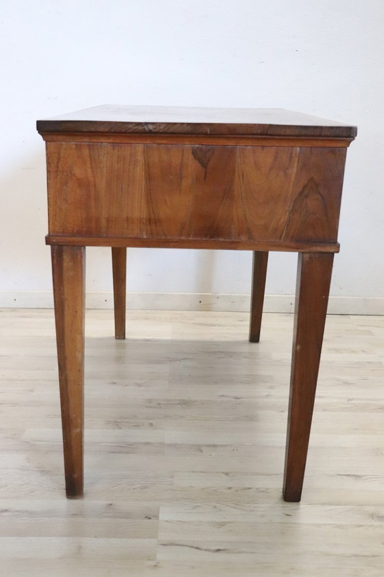 Image 1 of Antiker Schreibtisch aus Nussbaum, Italien, spätes 18. Jahrhundert