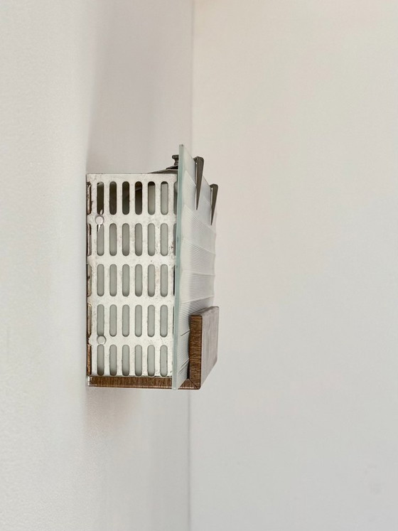 Image 1 of Vintage wandlamp, verchroomd metaal en mat glas, Frankrijk, 1940