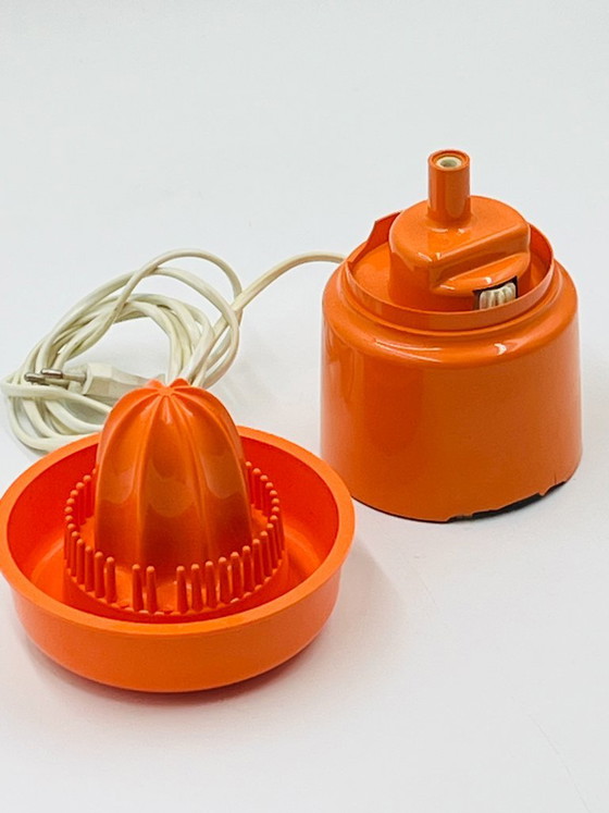 Vintage Philips Orange Space Age Citrus Juicer – Kitchen accessories, Plastic (photo 7 of 11)