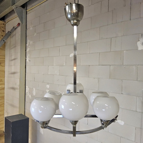 Image 1 of Lustre Art Déco ancien en chrome avec boules de verre, 1920