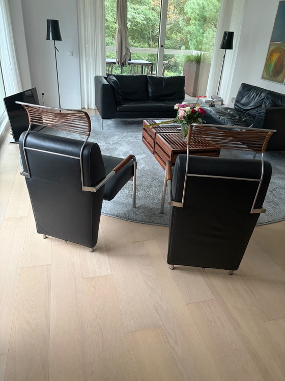 Zanotta Sillones – Leather, Metal (photo 2 of 5)