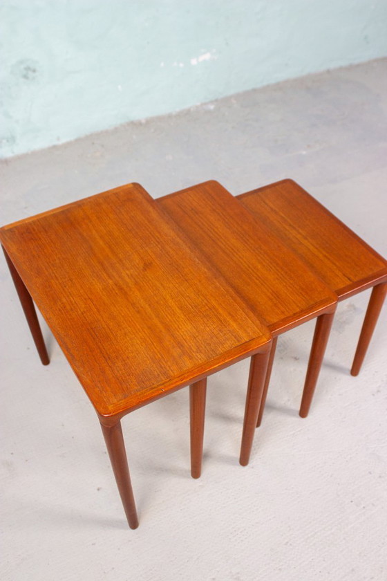 Image 1 of Tavolini impilabili Bramin a 3 pezzi di H.W. Klein, in teak vintage, stile danese.