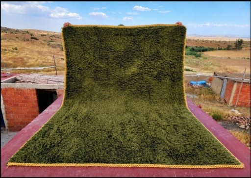 Alfombra Beni Ouarain 300 × 200 cm – Verde Musgo – Diseño Marroquí