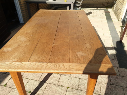 Oak table