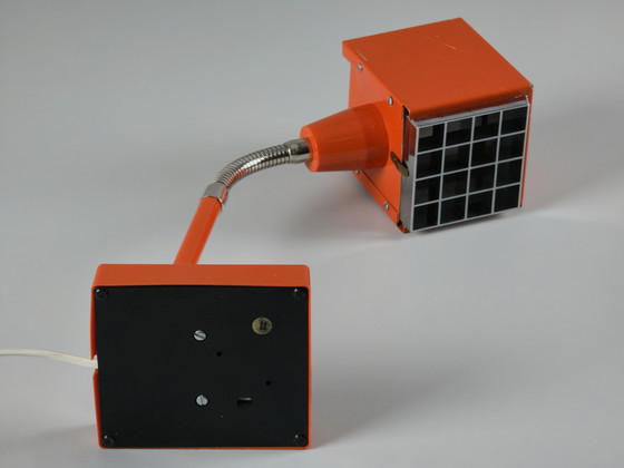 Image 1 of 1970er Vintage ELIDUS 'Kuben' Typ 2203 Tischlampe von Björn Svensson - Orange skandinavische moderne Schwanenhals-Tischlampe.