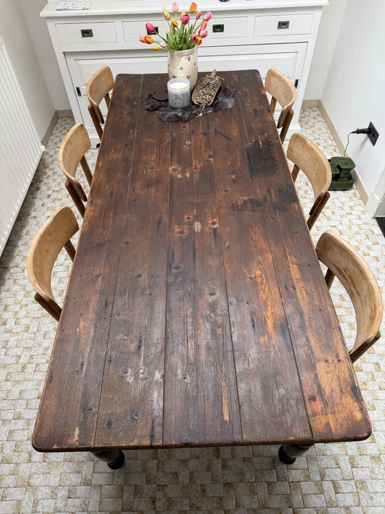 French Dining Table from 1805 – Wood (photo 3 of 5)