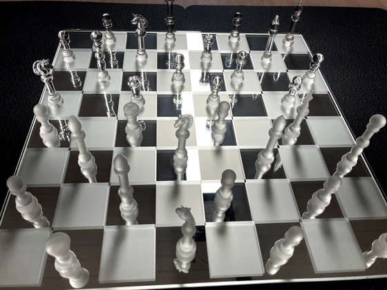 Image 1 of Schachbrett auf Spiegel mit Glasbauern, komplett selbst gemacht