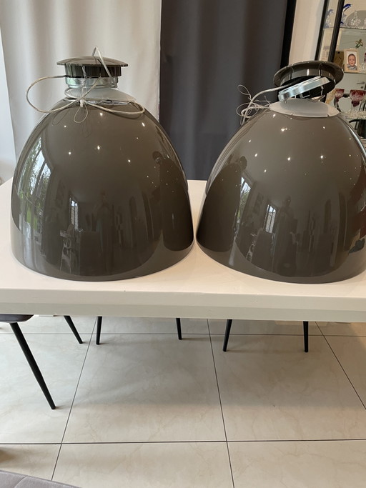 “Pair of Artemide Nur-Gloss-Ernesto Gismondi pendant light” – hanglampen, Glass, Metal