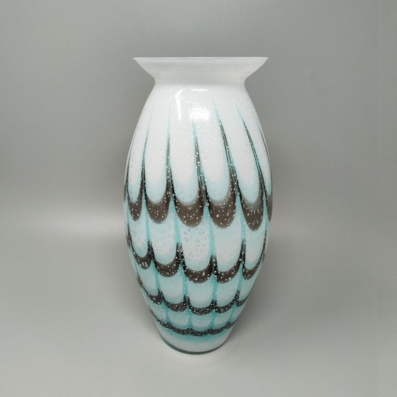 Image 1 of Vase de luxe en verre de Murano fabriqué à la main dans les années 1960. Fabriqué en Italie