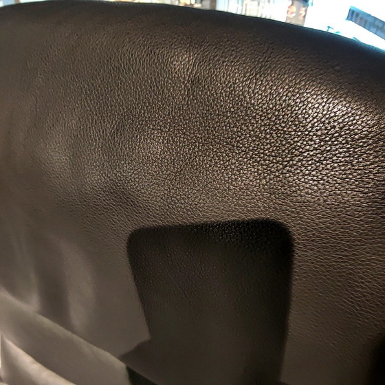 Image 1 of Leolux Indra Plus Sessel mit Ottomane