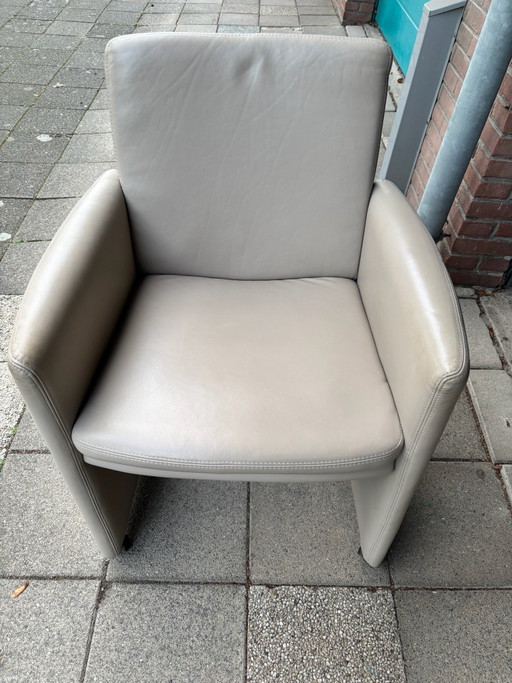 4 Esszimmer-Armlehnstühle