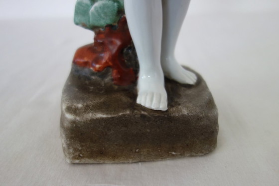 Image 1 of Chinesische Frauenstatue aus Biskuitporzellan – Kulturrevolution Nr. 16