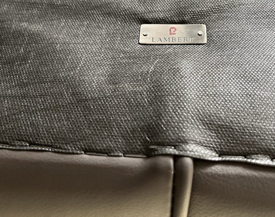 Image 1 of PENINSULA gestoffeerde bank van Lambert/D, leer Mocca 140x42