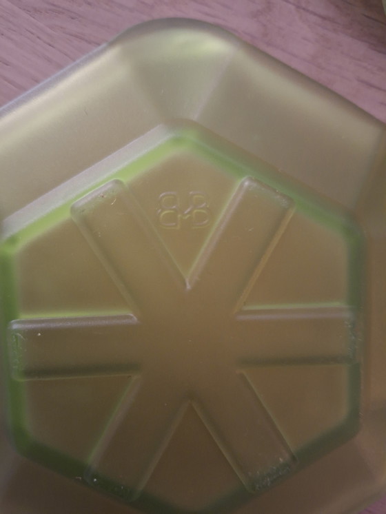 Image 1 of Deux coupes en verre de l'artiste Bas van Beek.