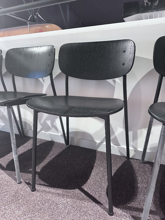 Image 1 of 4 zwarte vintage eetkamerstoelen