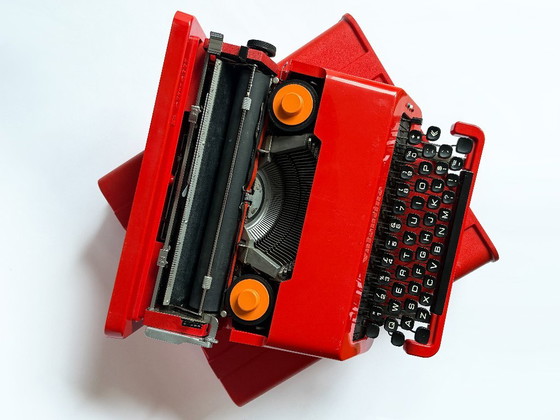 Sottsass & King - Olivetti 'Valentine' - Macchina da scrivere – Oggetti decorativi, Plastica, Metallo (photo 2 of 22)