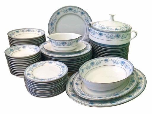 Juego de vajilla Noritake Blue Hill de 64 piezas para 12 personas