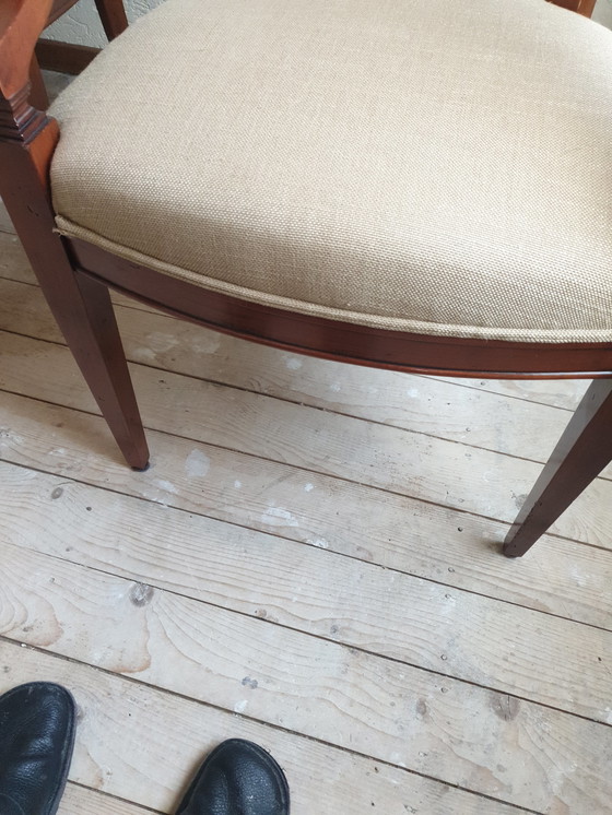 Image 1 of Exklusive Dining-Sessel in Kirsche