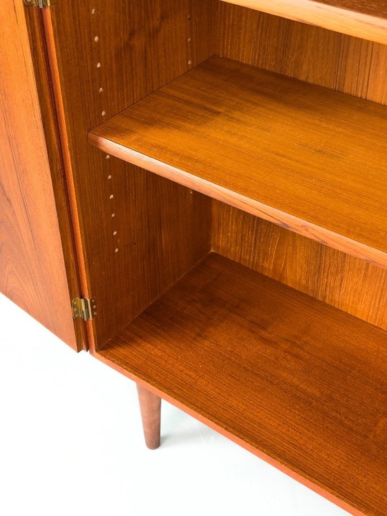 Image 1 of Deense kast in teakhout van Børge Mogensen voor Søborg Møbelfabrik, jaren 60