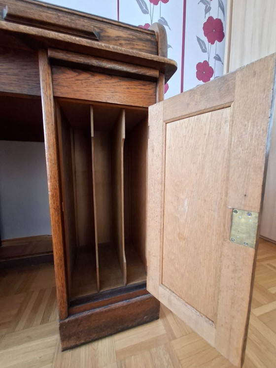 Image 1 of Scrivania antica in rovere con piano a rullo – completamente funzionale con chiave