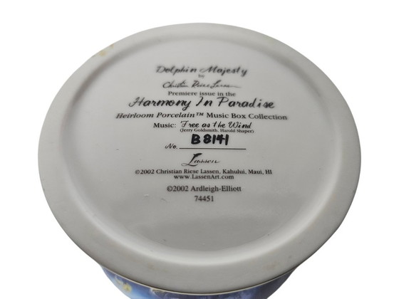 Lassen Dolphin Majesty porcelain music box, Ardleigh-Elliott, Decorative Objects, Blue, Modern (photo 3 of 5)