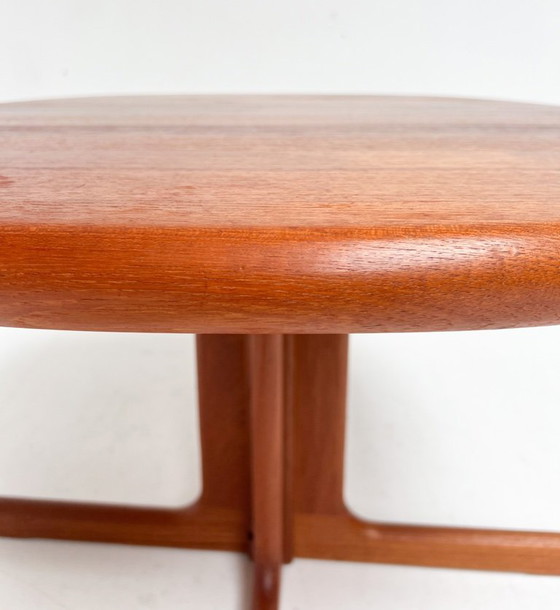 Image 1 of Mesa auxiliar de madera maciza de Durlynd, años 60