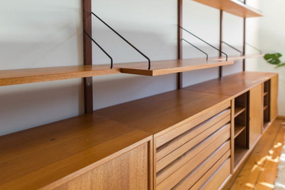 Image 1 of Modulair wandplankensysteem van Poul Cadovius voor Cado, jaren 60.