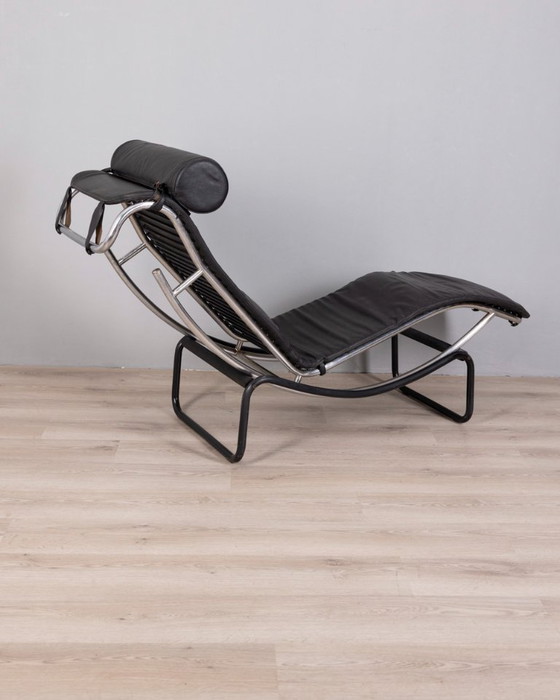 Image 1 of Vintage chaise longue uit de jaren 80 van metaal en leer, Italiaans design.