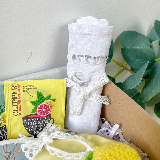 Mystery Box Limone Vintage – Edizione Limitata | Tazza, Libro Misterioso, Tovagliolo Vintage, Limone (photo 6 of 17)