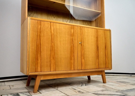 Image 1 of Vitrina de Hubert Nepožitek & Bohumil Landsman para Jitona, años 60