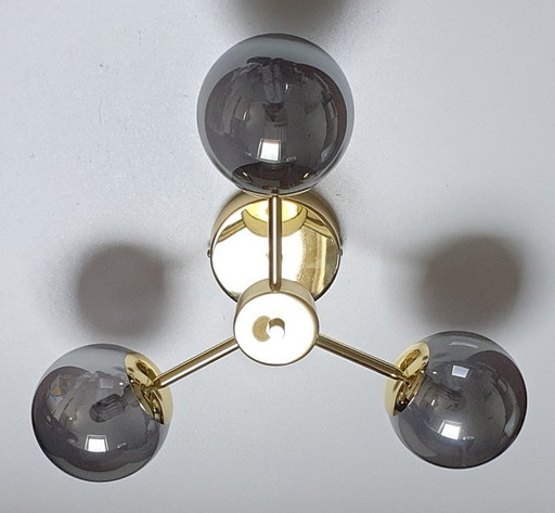 Lampada da soffitto realizzata