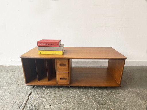 Meuble TV Mid Century Modern des années 1960 par Meredrew