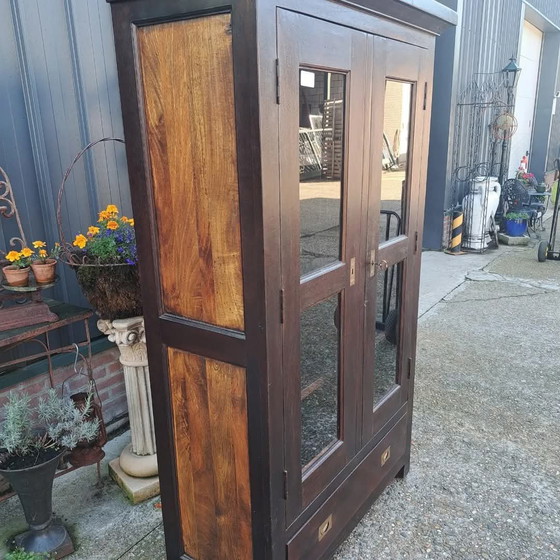 Colonial display cabinet, sideboard dimensions 120x53cm and 196cm high. – Glass, Wood (photo 4 of 6)