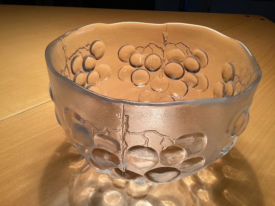 Image 1 of Kosta Boda glazen schaal “Druva”