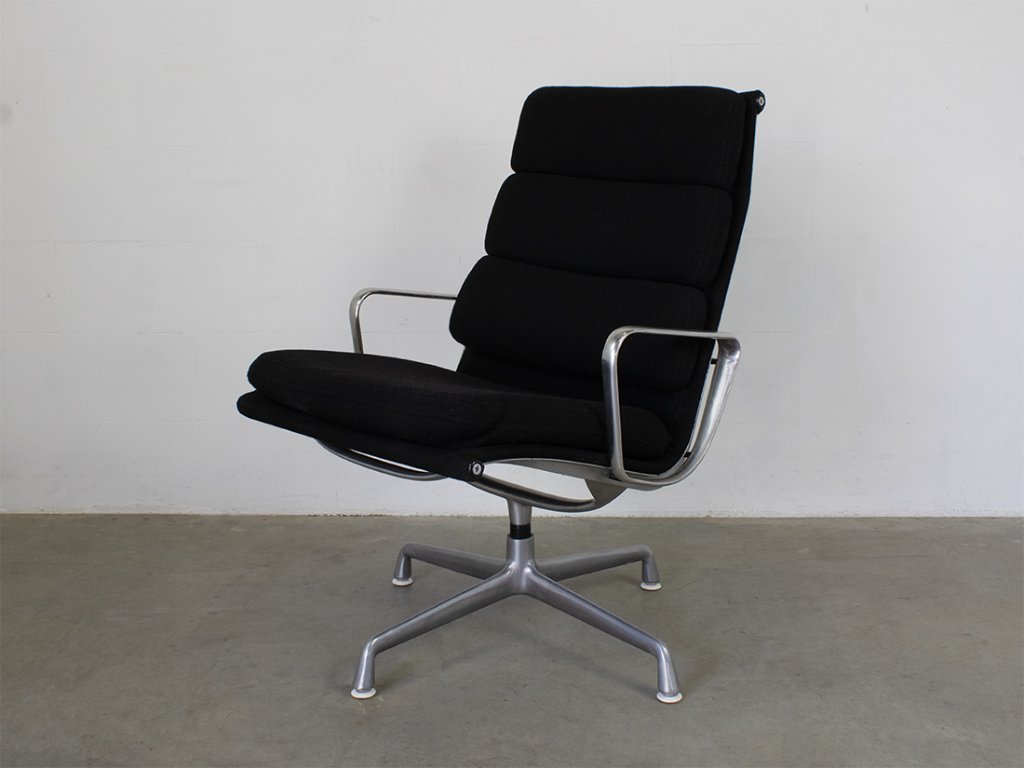 Herman Miller Chairs and lounge chairs | Whoppah