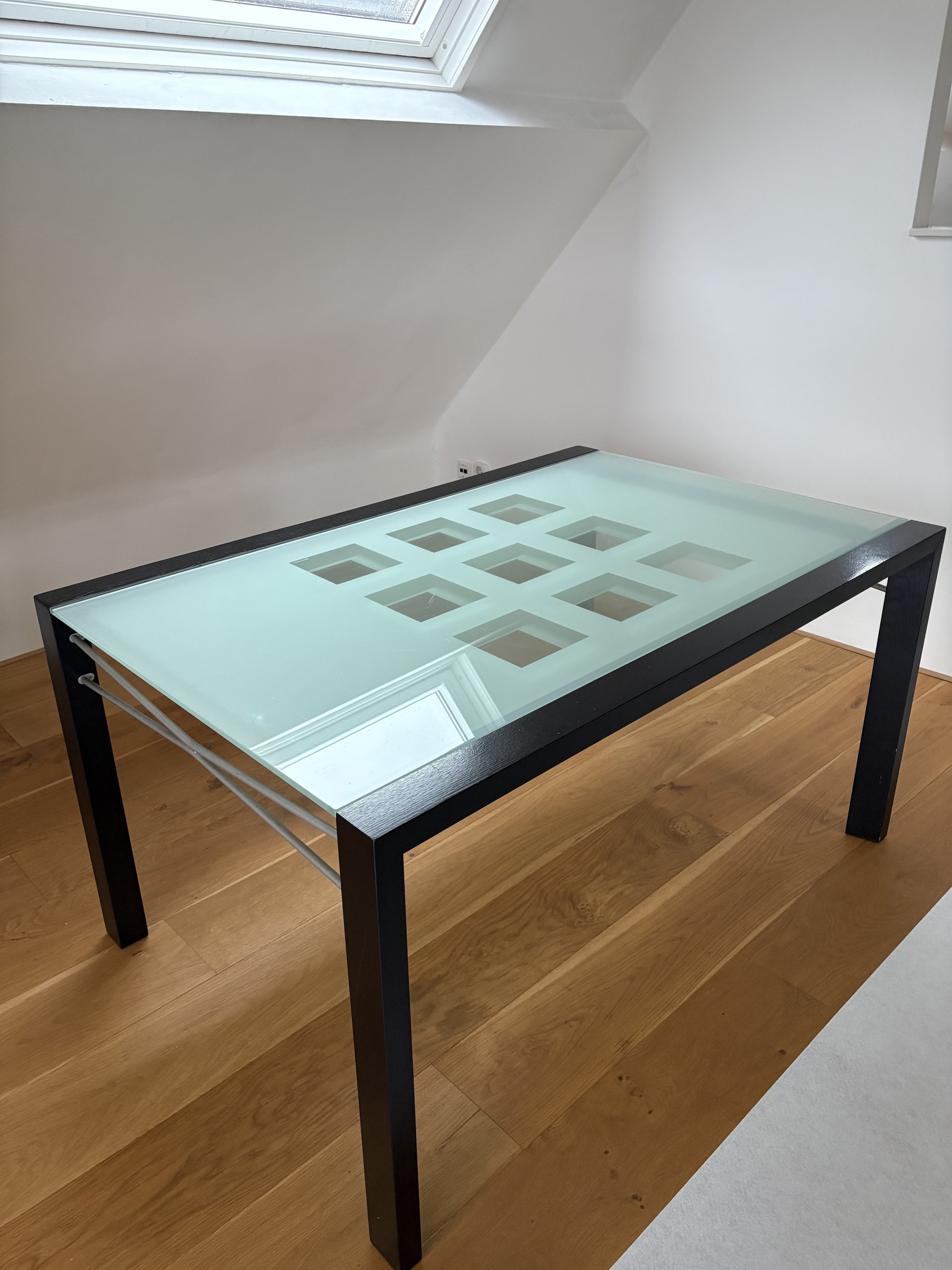 Ligne Roset Dining tables | Whoppah