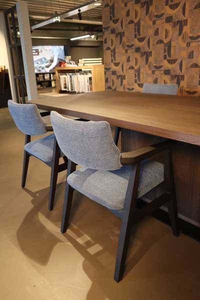 Image 1 of Set di sedie da pranzo vintage con etichetta privata