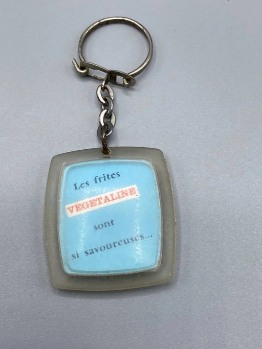 Promotional Végétaline Keychain – Fries are so tasty – portemonnees klein lederwaren, Metal, Plastic, Retro (photo 2 of 2)
