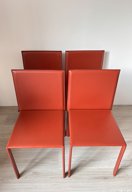 6x Kristalia Slim Design Esszimmerstühle – Leather (photo 10 of 13)