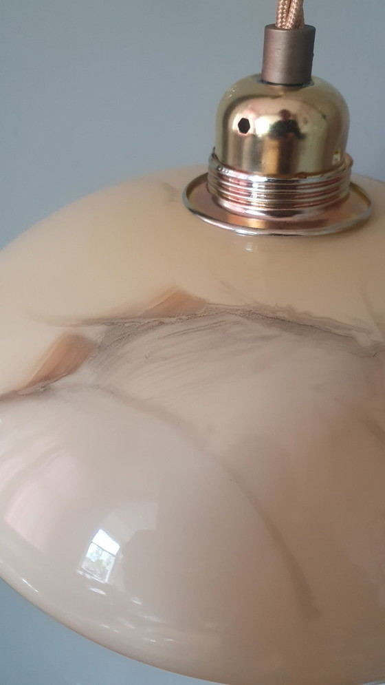 Image 1 of Lampada a sospensione vintage in vetro opalino effetto marmo, in stile Art Déco.
