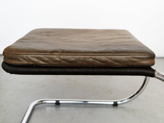 Image 1 of Sedia a sbalzo Anton Lorenz D35 e pouf C35 per Tecta