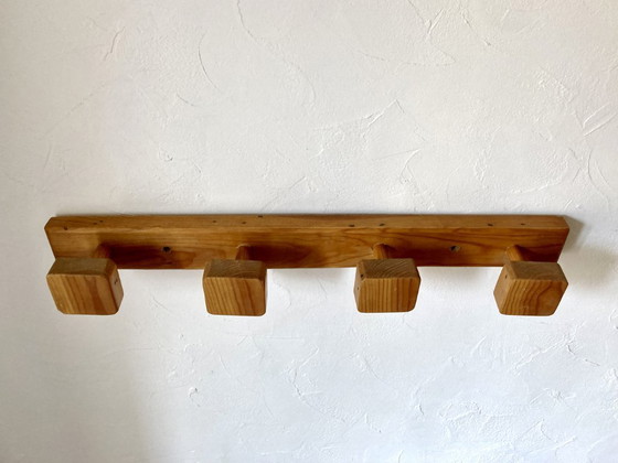 Image 1 of Wall-mounted coat rack with 4 wooden hooks