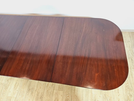 Image 1 of Elegant Georgian Dining Table, 2nd half of the 19th Century - Classic/Walnut